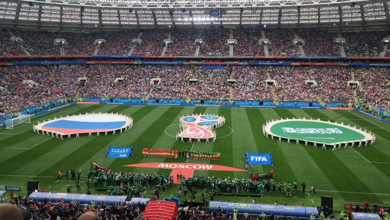 Tản mạn World Cup 2018: Gấu Nga choàng tỉnh