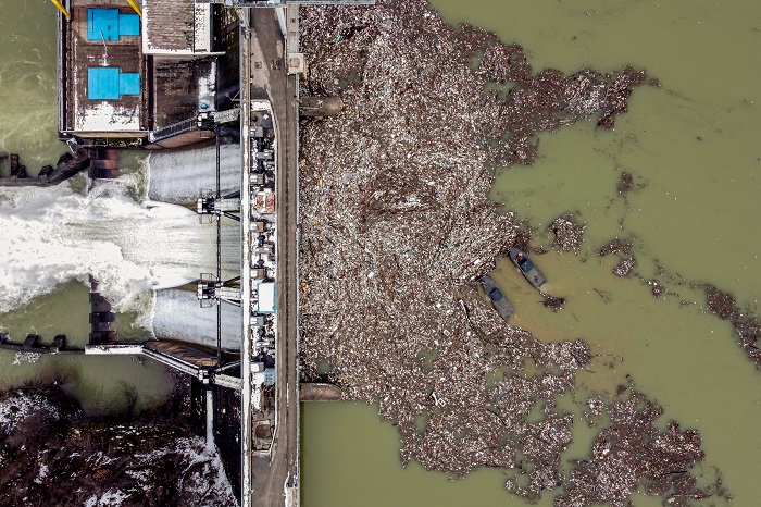 Ám ảnh những dòng nước ô nhiễm khắp thế giới khi từ trên cao nhìn xuống