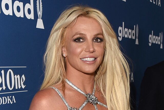 Britney Spears chính thức được tự do sau hơn13 năm sống trong “ngục tù”