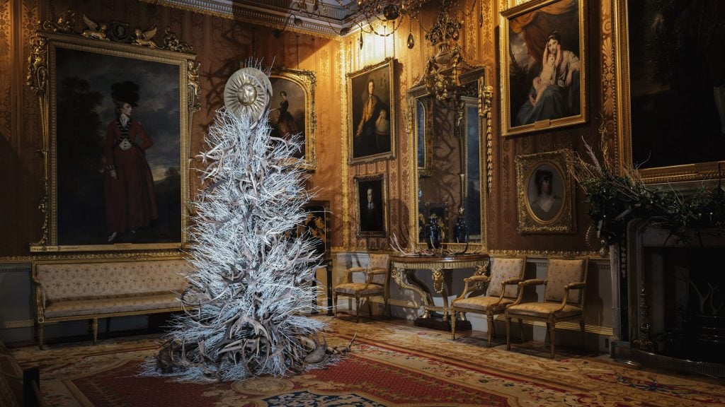 Triển lãm cây thông Noel “phi truyền thống” sáng tạo tại Harewood House