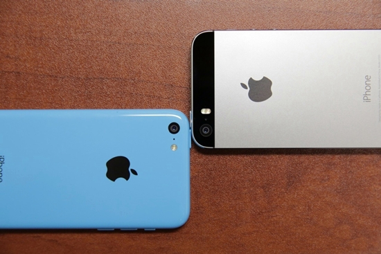 iPhone 5S và 5C chính hãng sẽ “dìm” hàng xách tay xuống vài triệu đồng