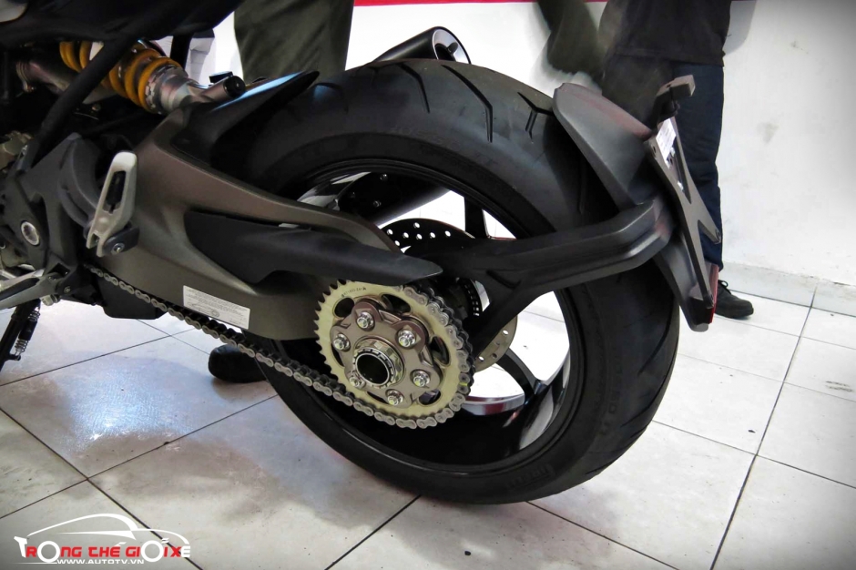Ducati Monster 1200S về Việt Nam 8