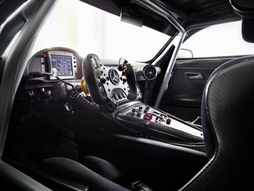 Xe Mercedes-AMG GT3 “xuống đường” 2