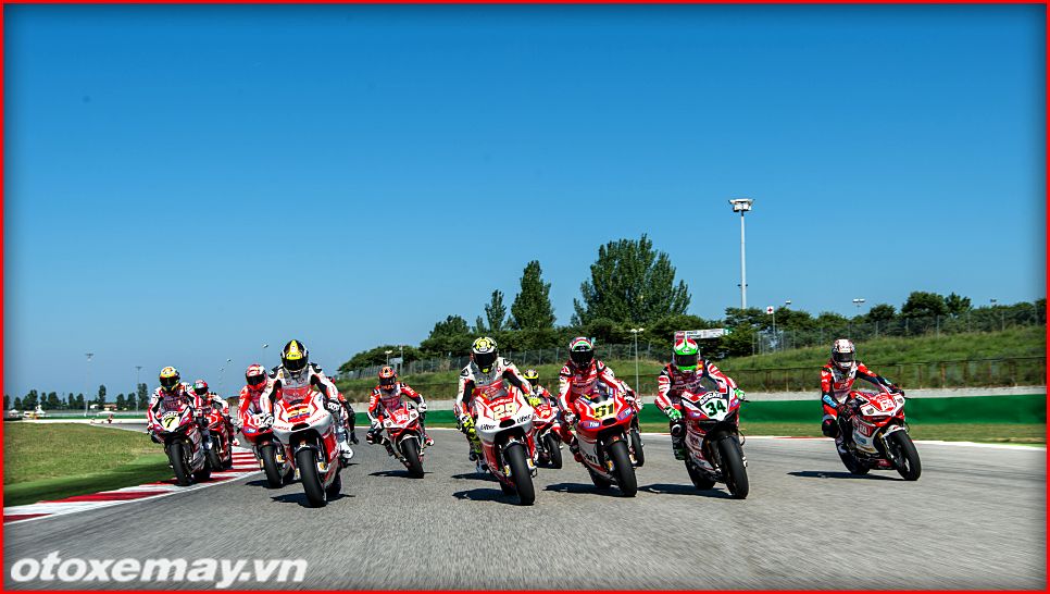 Cháy rực một mầu đỏ tại World Ducati Week 2014 2