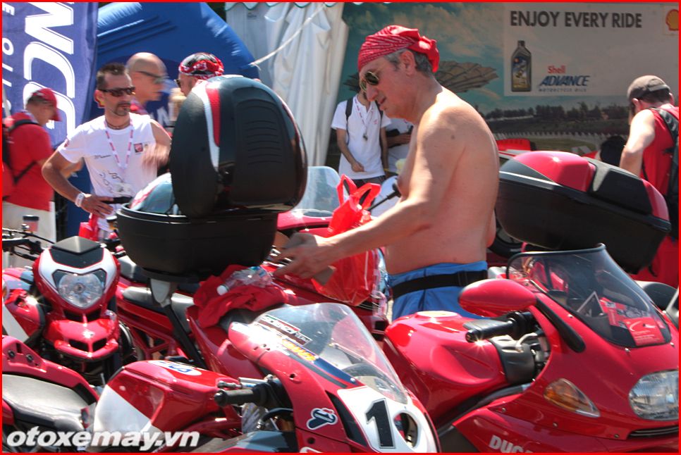 Cháy rực một mầu đỏ tại World Ducati Week 2014 25