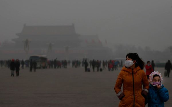 Ô nhiễm bụi siêu mịn ở Hà Nội từ cơn gió độc phương Bắc?