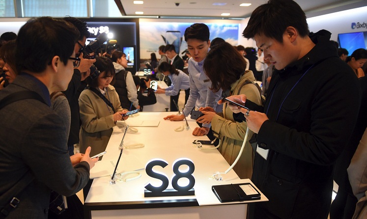 Bán hơn 5 triệu Galaxy S8/S8+, Samsung vui, nhưng chưa thể mừng