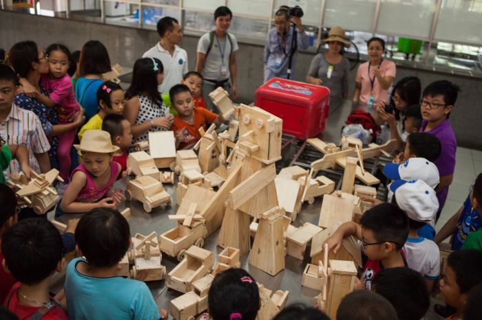 Cơ hội “chơi cùng gỗ” vô cùng thú vị cho trẻ nhỏ thủ đô