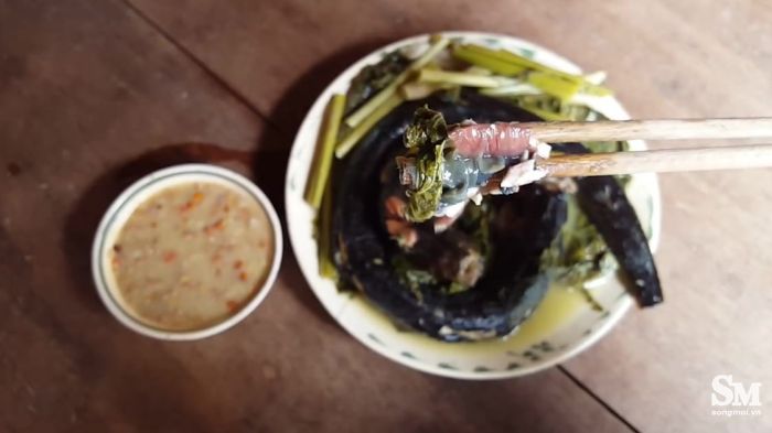 Hao cơm với món ngon từ con lươn đồng miền Tây