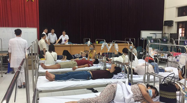 Báo động đỏ 12 quận sốt xuất huyết ở Hà Nội, có tỉnh nhiễm mới