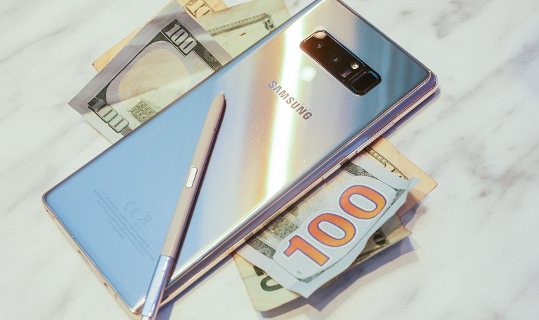 Giá bán Galaxy Note 8 cao ngất ngưởng gây tranh cãi trong cộng đồng công nghệ 