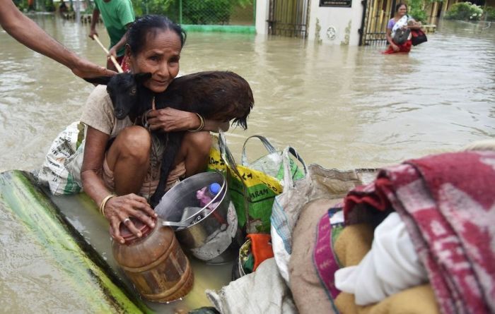Lụt lội khủng khiếp tại Nam Á khiến hơn 1.400 người thiệt mạng