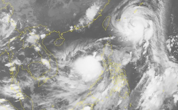 Bắc – Nam mưa dông lớn, bão số 10 tăng cấp tiến về Việt Nam