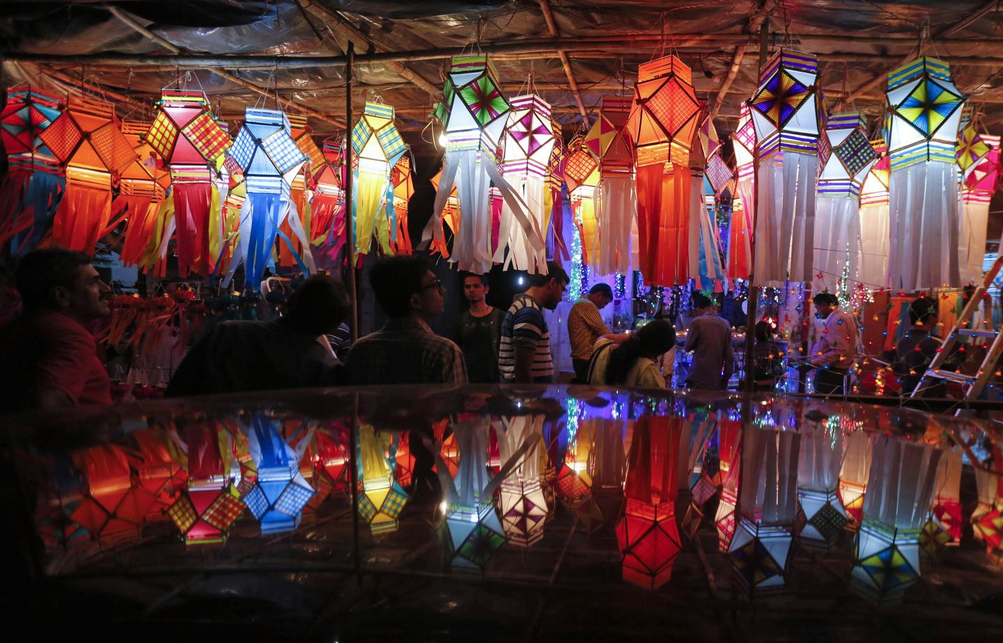 Lễ hội ánh sáng Ấn Độ chuẩn bị “đổ bộ” vào Hà Nội