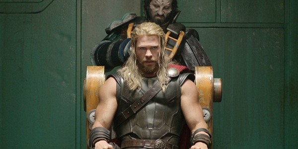 Thor: Ragnarok tiếp tục “vô đối” trên bảng xếp hạng doanh thu