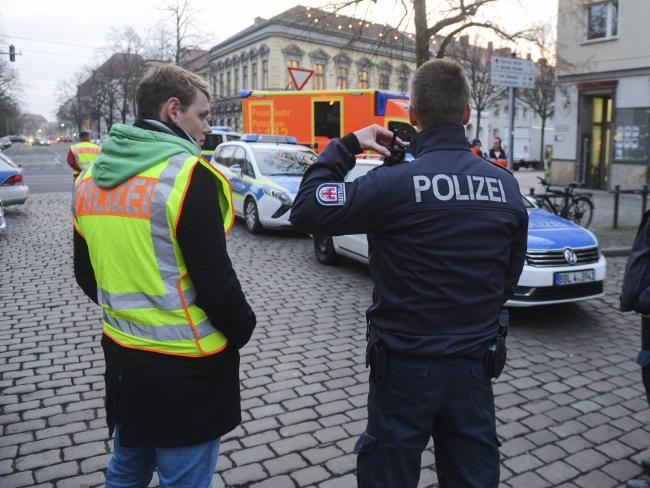 Đức sơ tán khẩn cấp khu chợ Giáng sinh vì phát hiện vật thể nghi bom