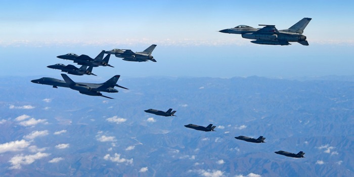 Hàng trăm máy bay quần thảo bầu trời trong cuộc tập trận Mỹ -Hàn