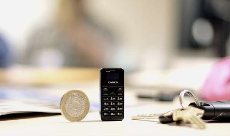 Điện thoại siêu nhỏ nhẹ Zanco Tiny T1: nội công thâm hậu