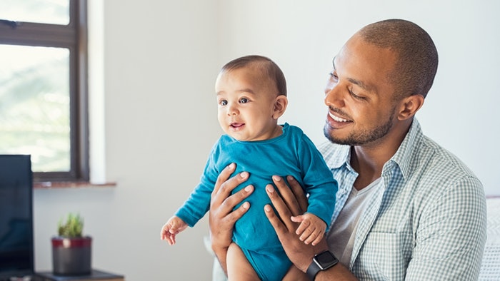 Não của trẻ phát triển ra sao khi được cha dành nhiều thời gian chăm sóc?
