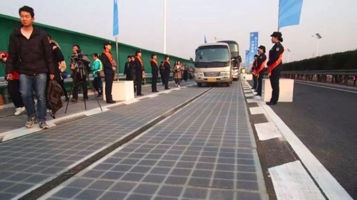 Đường pin mặt trời tại Trung Quốc đóng cửa sau 5 ngày vì… trộm cắp