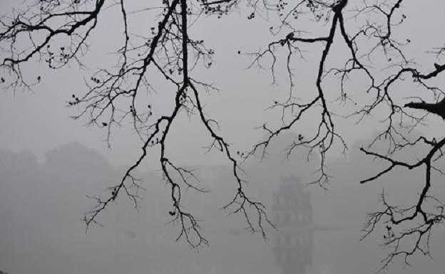 Bắc Bộ nhiệt độ “nhích” dần, trời vẫn rét kèm mưa ẩm, nhiều sương mù