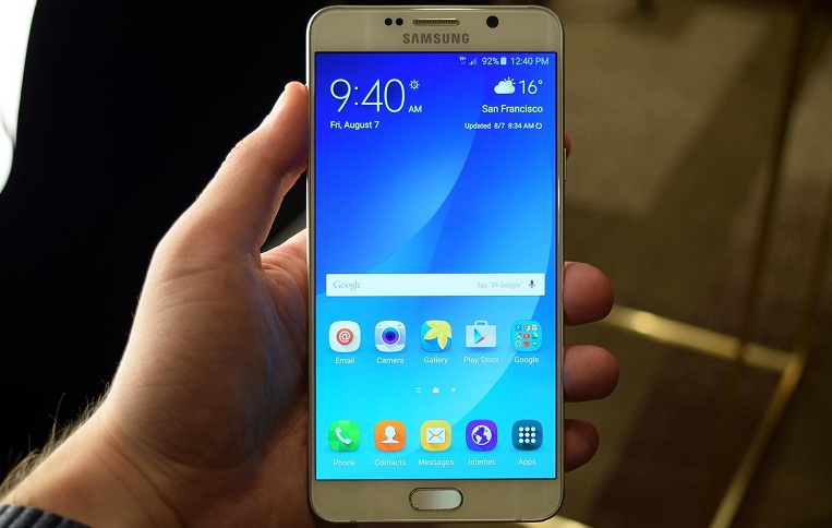 Samsung phủ nhận cáo buộc làm chậm smartphone đời cũ