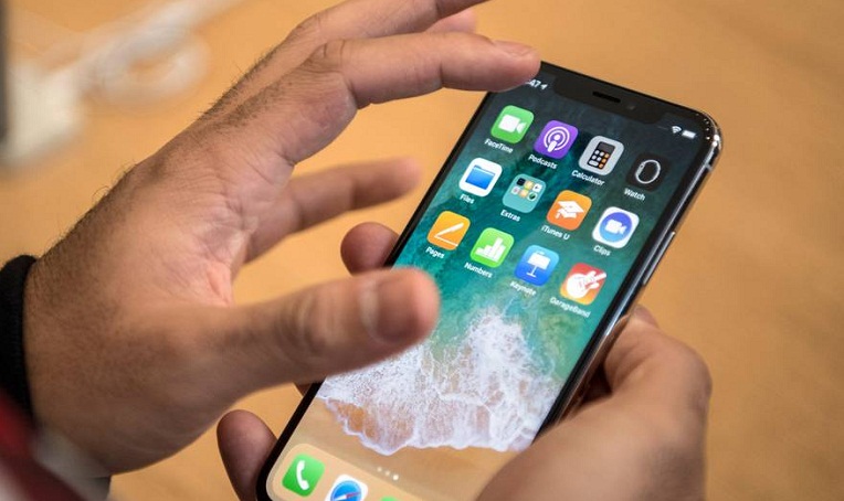 Apple lại đau đầu vì iPhone X gặp lỗi bất thường