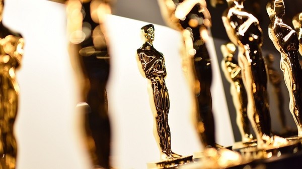 Dính scandal tình dục, tài tử Casey Affleck phải rời Oscar