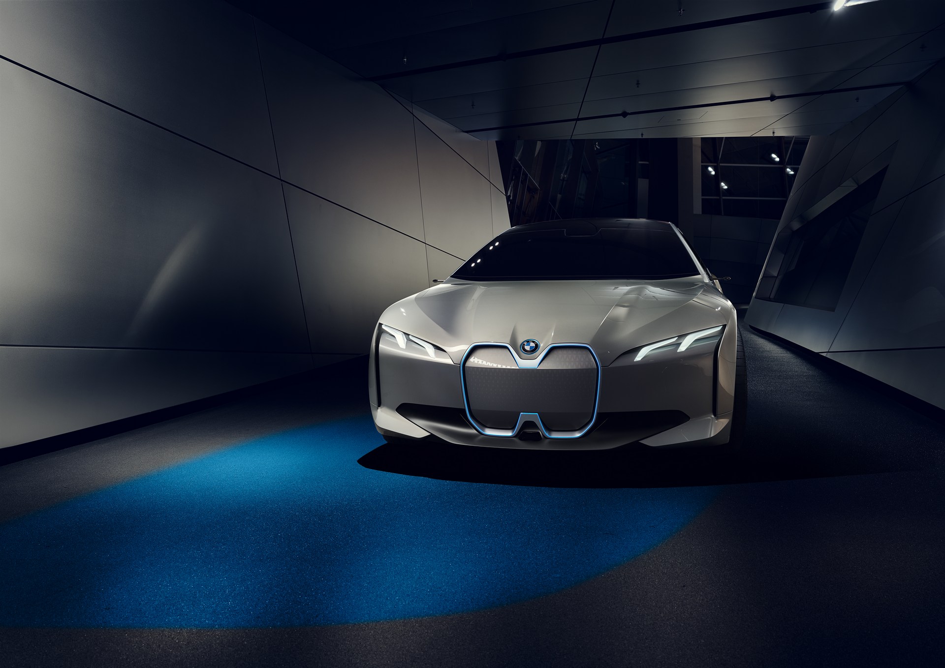 BMW xác nhận sedan i4 chạy điện đi vào sản xuất