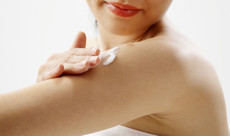 Sử dụng body lotion đúng cách để làn da sáng mịn rạng rỡ