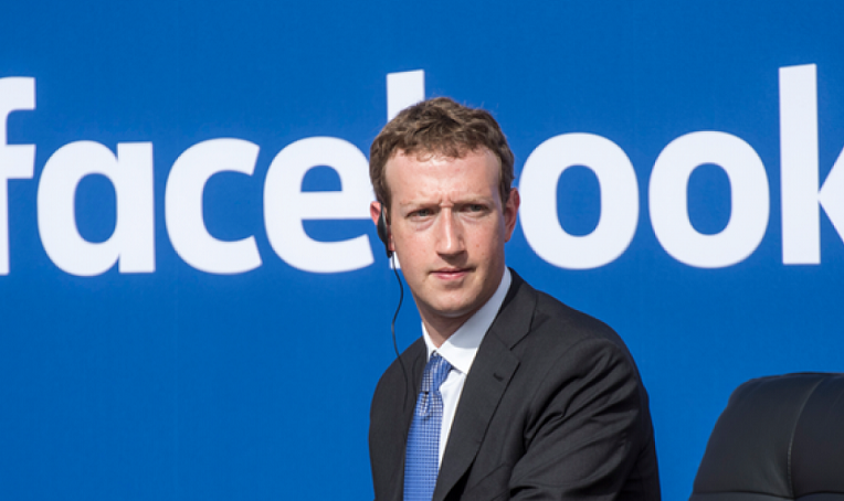 CEO Facebook nhận lỗi sau scandal quyền riêng tư trước sức ép dư luận