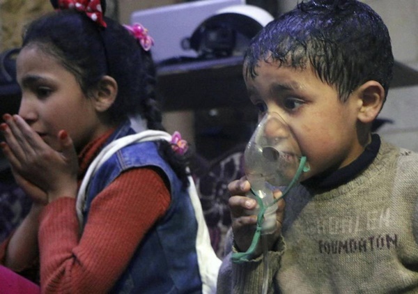 Vấn đề Syria: 70 người chết nghi bị tấn công hóa học, LHQ họp khẩn