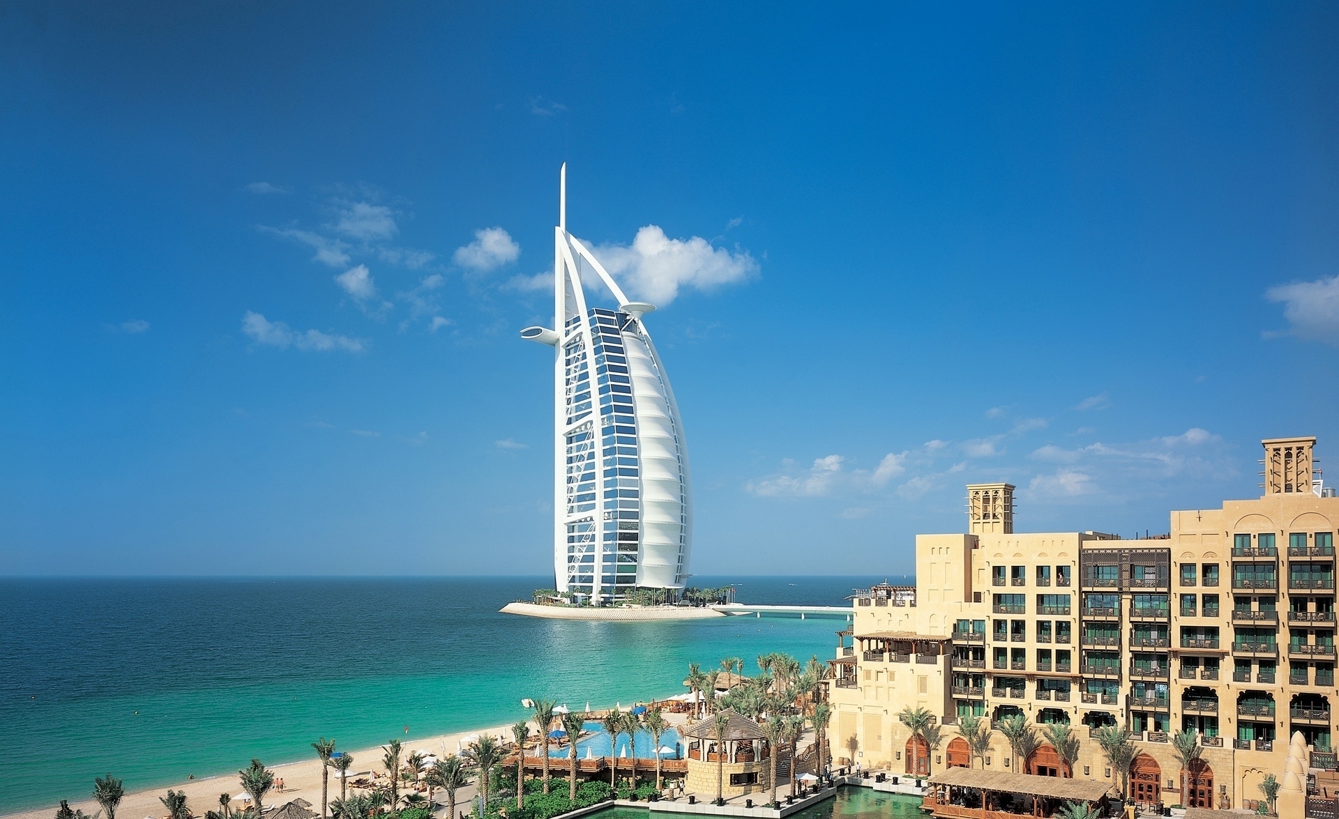 Dubai thu hút khách du lịch bằng những ý tưởng … xa xỉ