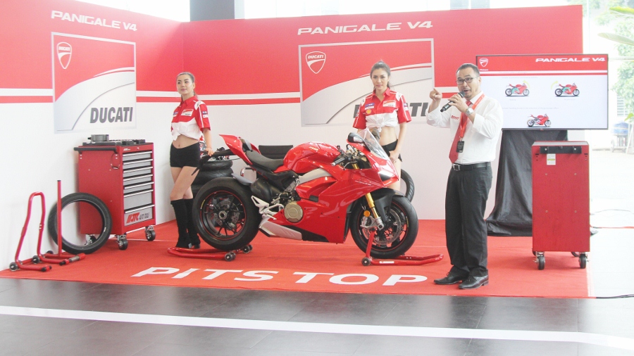 Ducati giới thiệu môtô mạnh nhất thế giới Panigale V4 S tại Sài Gòn