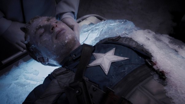 Sống sót sau đóng băng: May khi đó Steve Rogers đã là Captain American