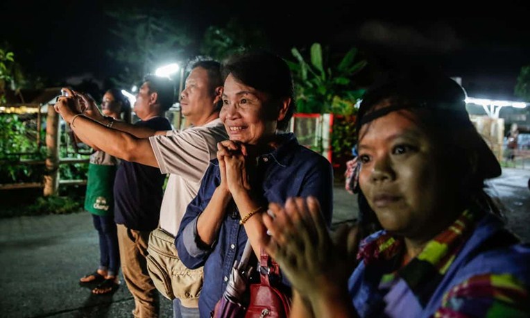 Giải cứu ở Thái Lan: 4 người đã ra ngoài
