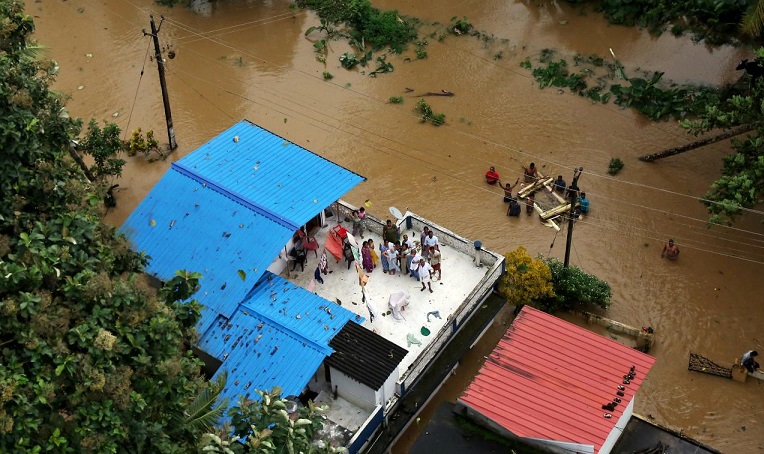 Trận mưa lũ tồi tệ nhất thế kỷ ở Ấn Độ khiến hơn 300 người thiệt mạng