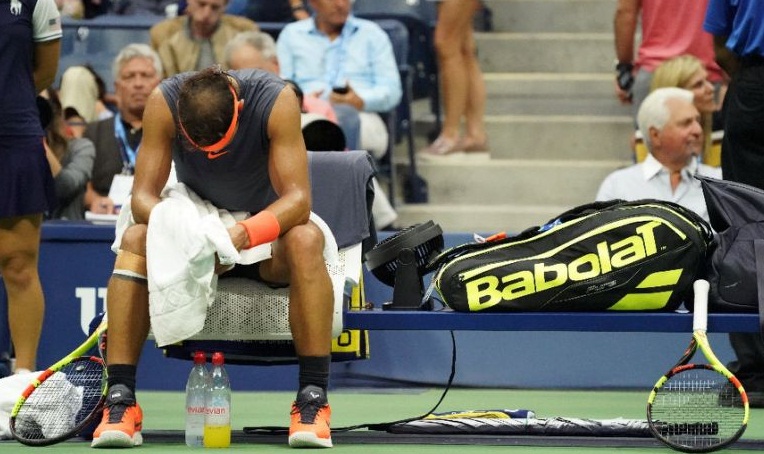 Nadal thành cựu vương vì dính chấn thương ở bán kết US Open 2018