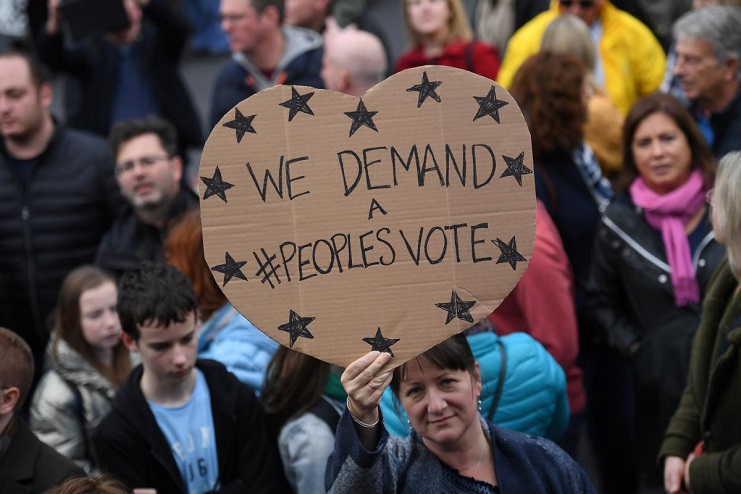 Hàng trăm ngàn người biểu tình ở Anh kêu gọi ủng hộ EU