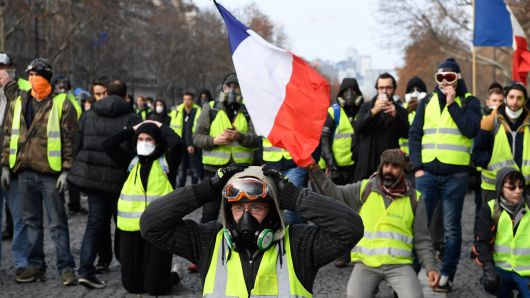 Pháp: biểu tình, cướp bóc và những điều ẩn sau các cuộc bạo loạn