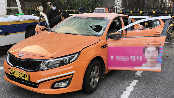 Tài xế tự thiêu phản đối taxi công nghệ