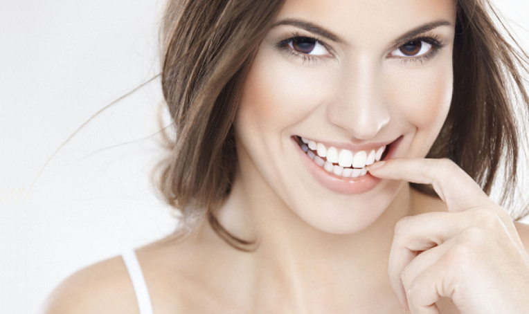 Mẹo “detox” răng miệng hiệu quả tại nhà đón Tết