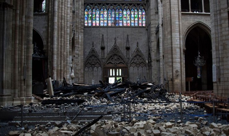 Tiền quyên góp phục dựng Nhà thờ Đức Bà Paris vượt 1 tỷ USD