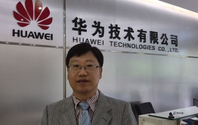 Huawei lùi vô thời hạn kế hoạch soán ngôi Samsung 