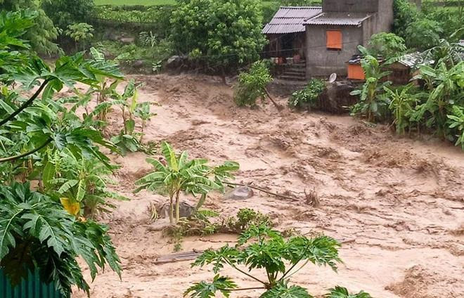 19 người chết và mất tích do mưa bão