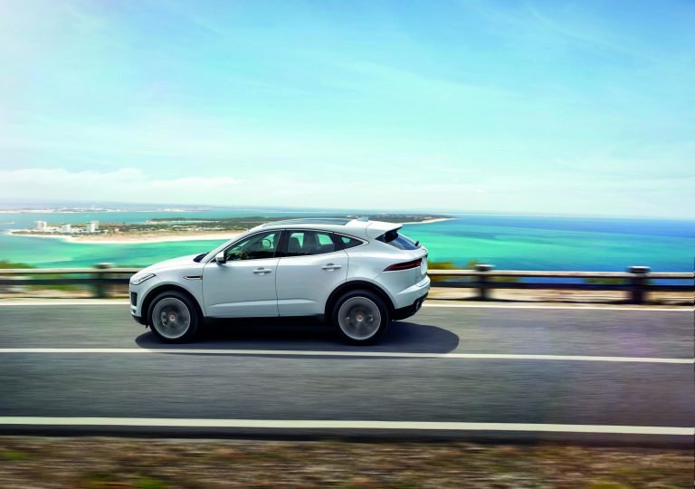 Jaguar Land Rover có thể sử dụng khung gầm của BMW cho mẫu crossover mới