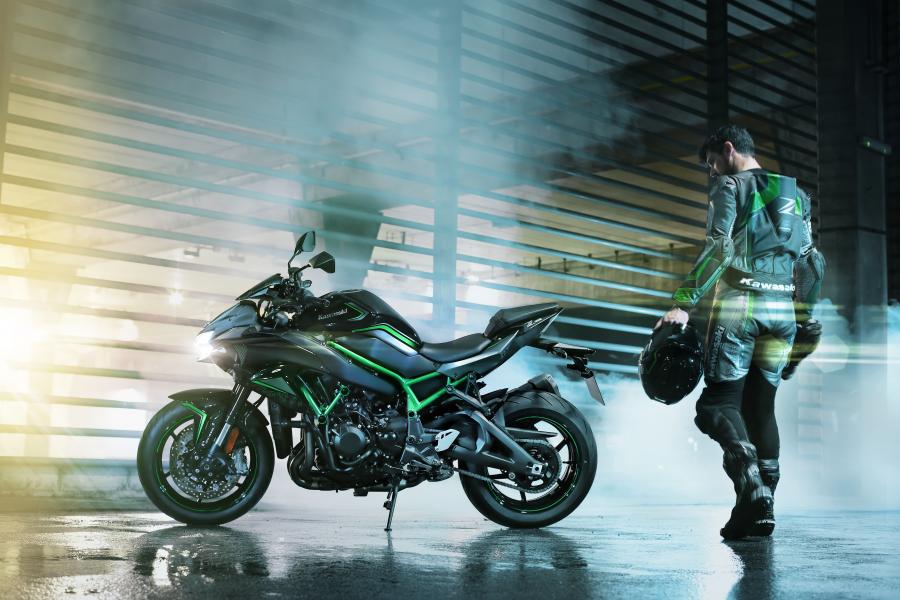 Nakedbike hiệu suất cao Kawasaki Z H2 chính thức ra mắt