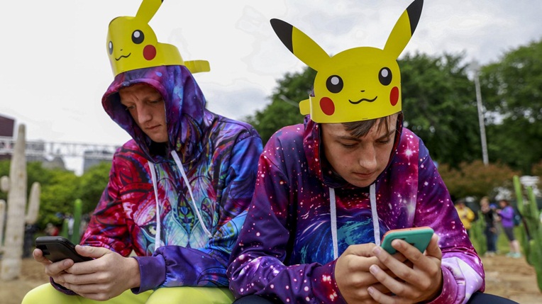 Thương hiệu bán lẻ thời trang học gì từ Pokémon Go và “Tiên Hắc Ám”