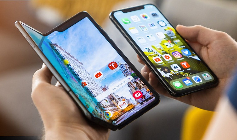 Galaxy Fold ngáng đường iPhone 11 trên thị trường smartphone Việt tháng 11