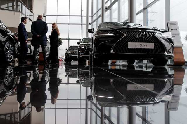 Toyota bị phạt 12,5 triệu USD vì thao túng giá xe Lexus